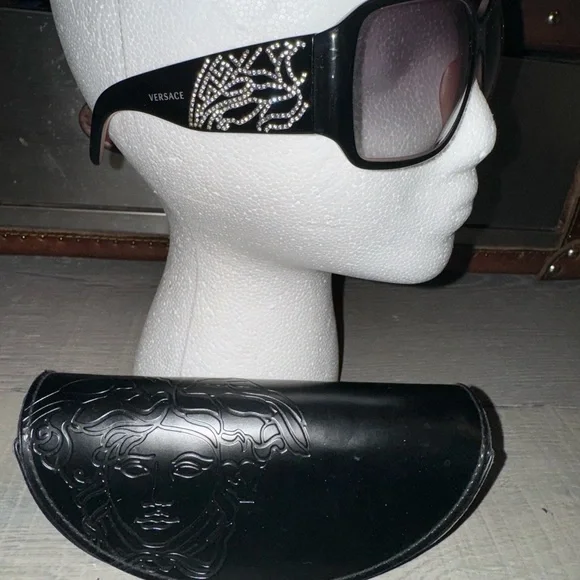 Vintage Black and Pink Crystal Embellished Versace  display picture 3